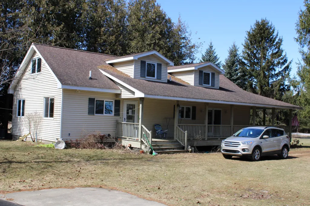 4656 Stoddard Road Port Austin Township MI 48467