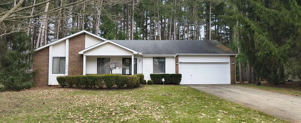 4031 Emerald Pines Drive Commerce Charter Township MI 48390