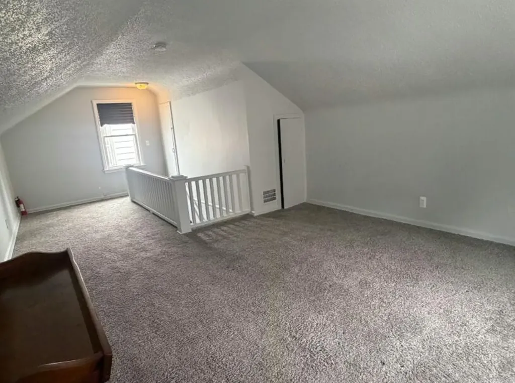 19984 Elkhart Street Harper Woods City MI 48225