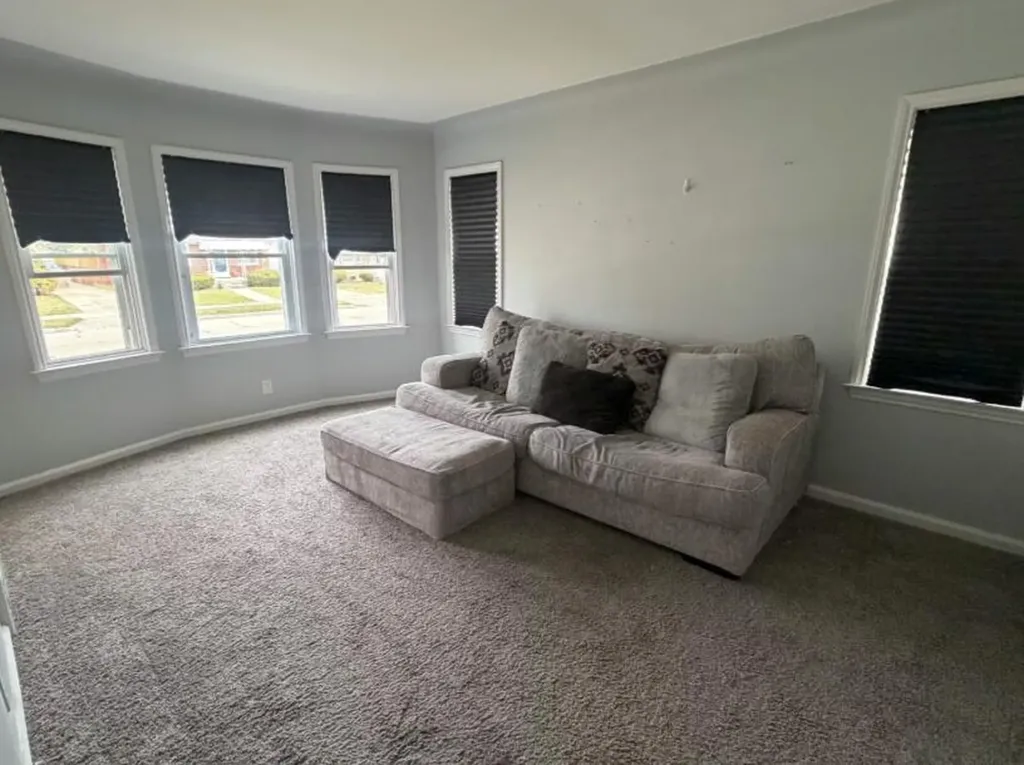 19984 Elkhart Street Harper Woods City MI 48225