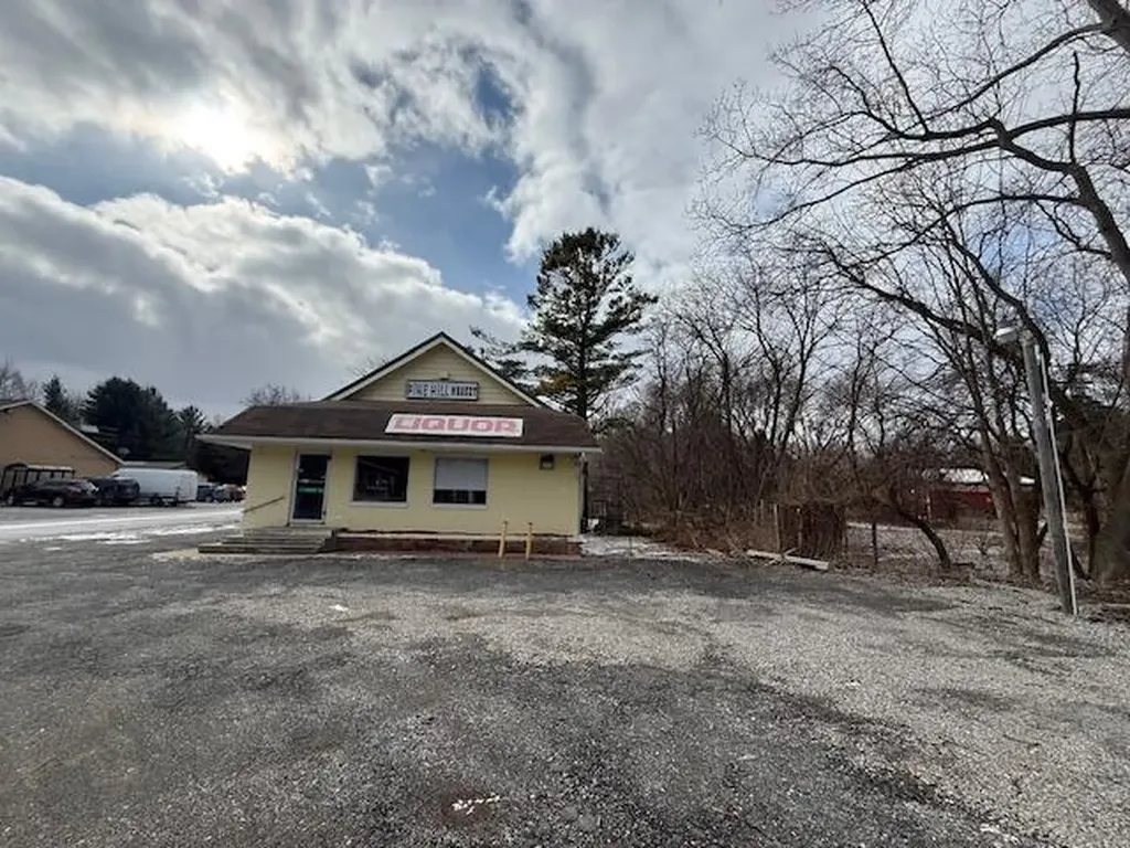 2494 S Lakeshore Road Unknown City MI 48469