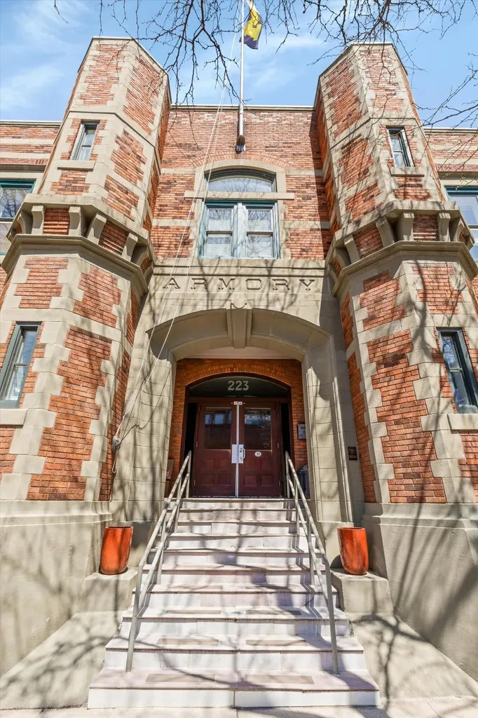 223 E Ann Street Ann Arbor City MI 48104