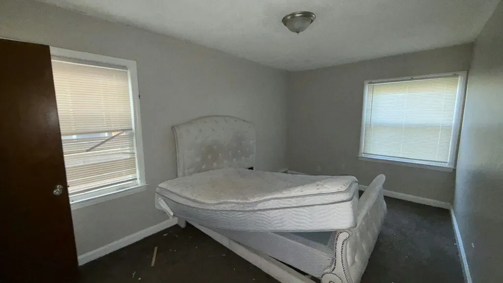 15375 Asbury Park Detroit City MI 48227