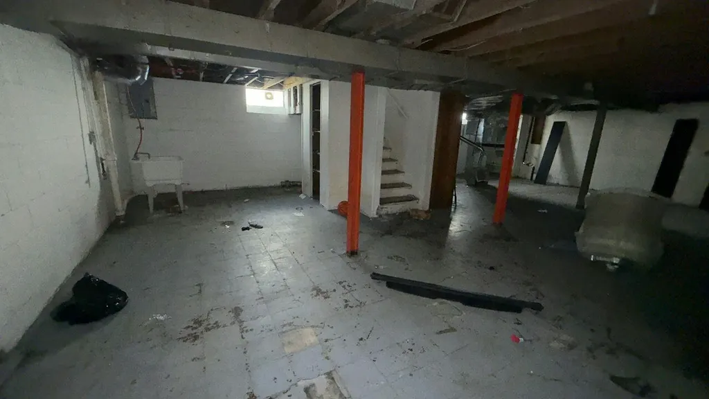 15375 Asbury Park Detroit City MI 48227