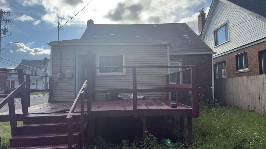 15375 Asbury Park Detroit City MI 48227