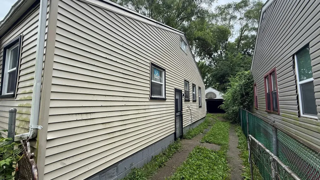 16172 Fenton Street Detroit City MI 48219