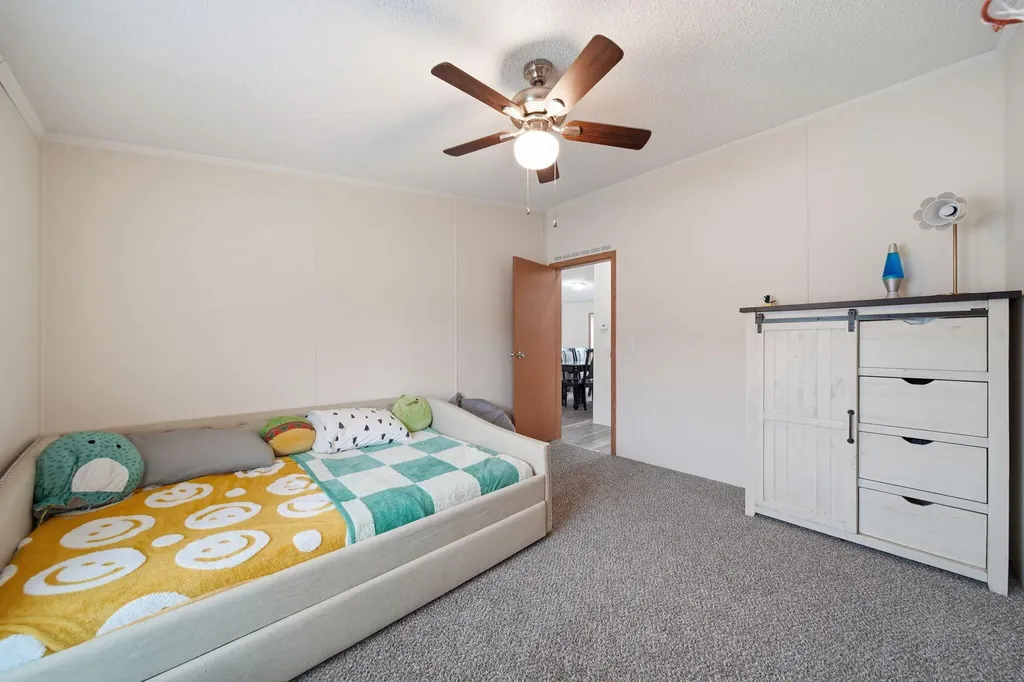 260 Storr Adrian City MI 49221