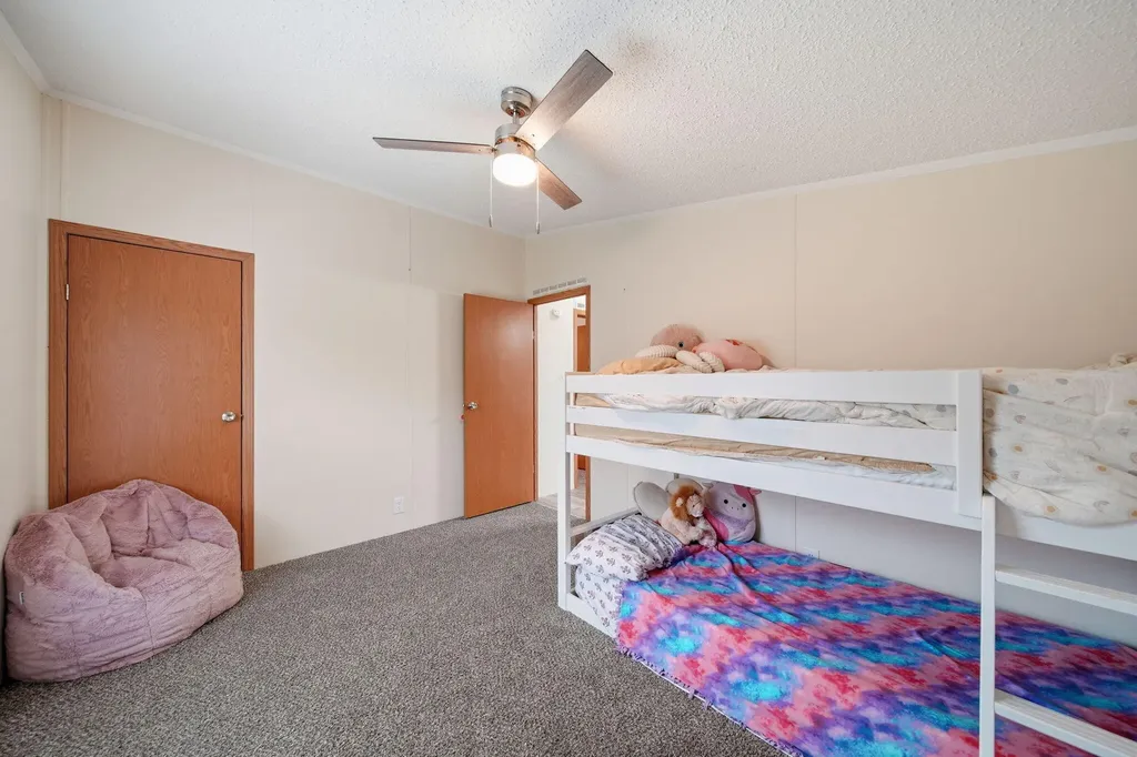 260 Storr Adrian City MI 49221