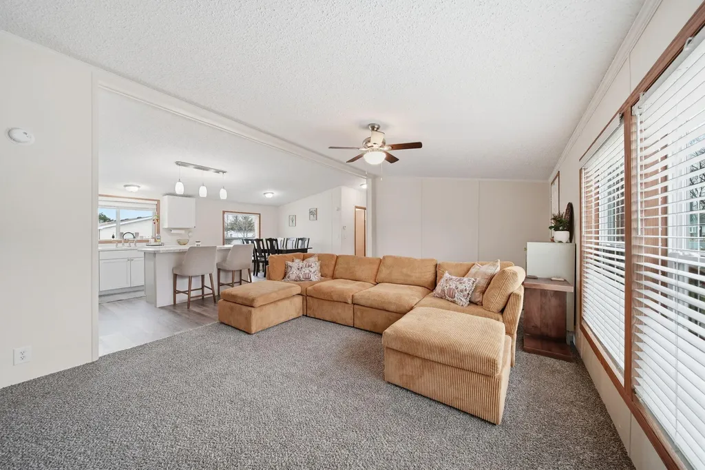 260 Storr Adrian City MI 49221