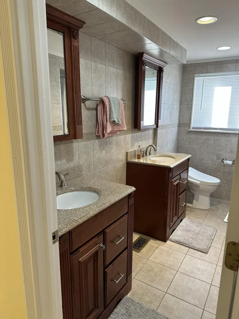 26429 Wilson Drive Dearborn Heights City MI 48127