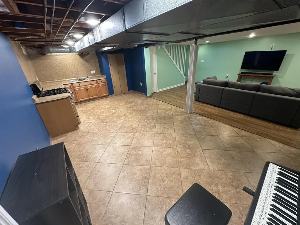 26429 Wilson Drive Dearborn Heights City MI 48127