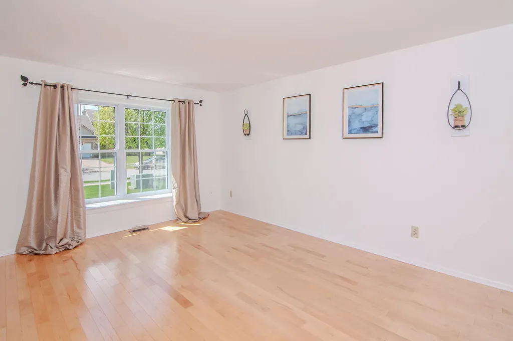 3162 Shamrock Court Ann Arbor City MI 48105