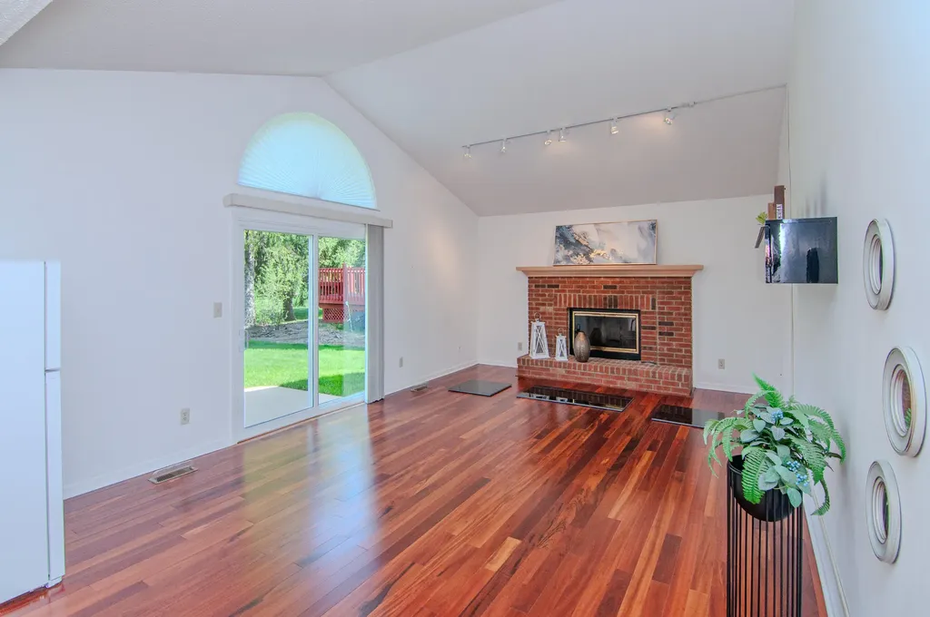 3162 Shamrock Court Ann Arbor City MI 48105