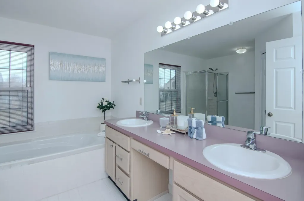 3162 Shamrock Court Ann Arbor City MI 48105