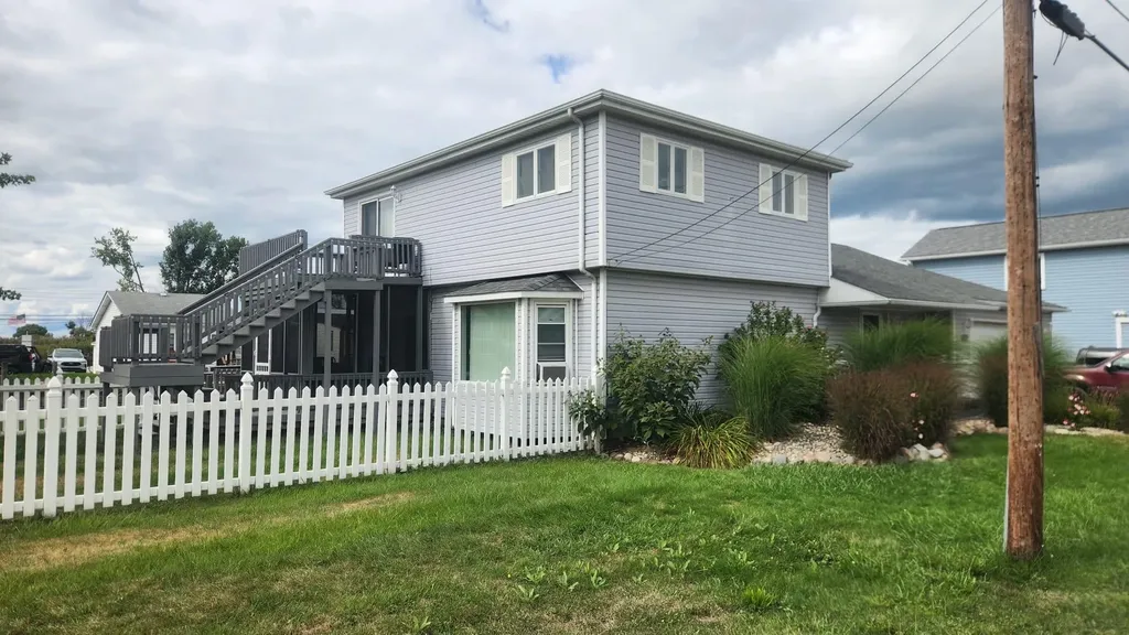 7128 Lazy Lane Clay Township MI 48028