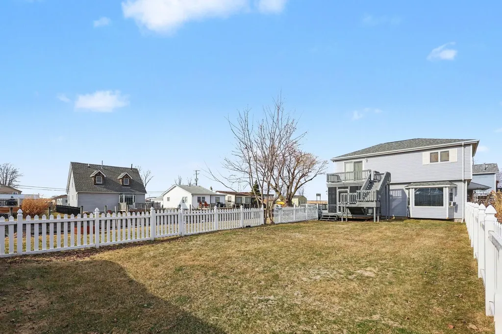 7128 Lazy Lane Clay Township MI 48028