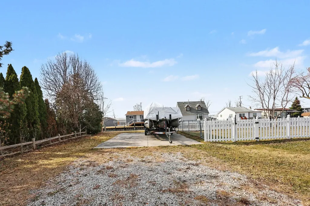 7128 Lazy Lane Clay Township MI 48028