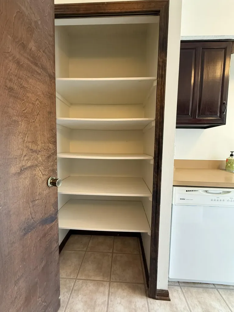 2884 Roundtree Boulevard Ypsilanti Charter Township MI 48197