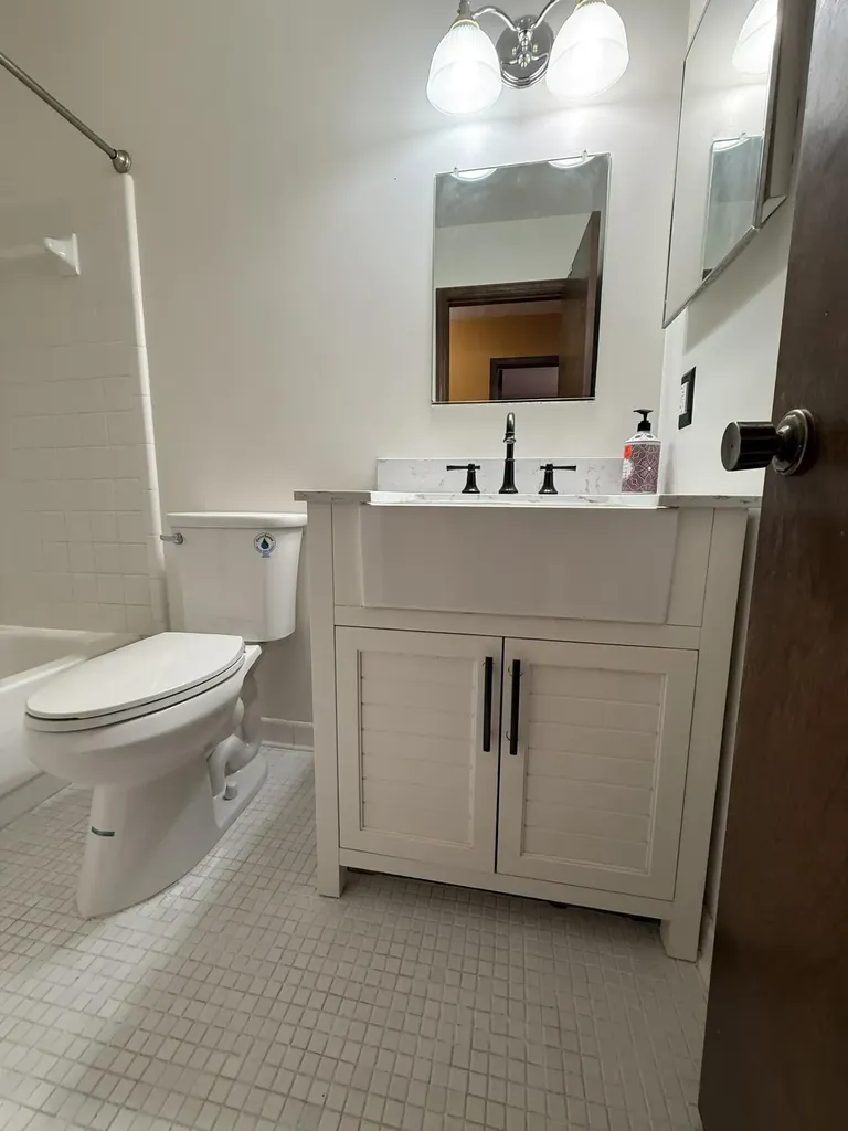 2884 Roundtree Boulevard Ypsilanti Charter Township MI 48197