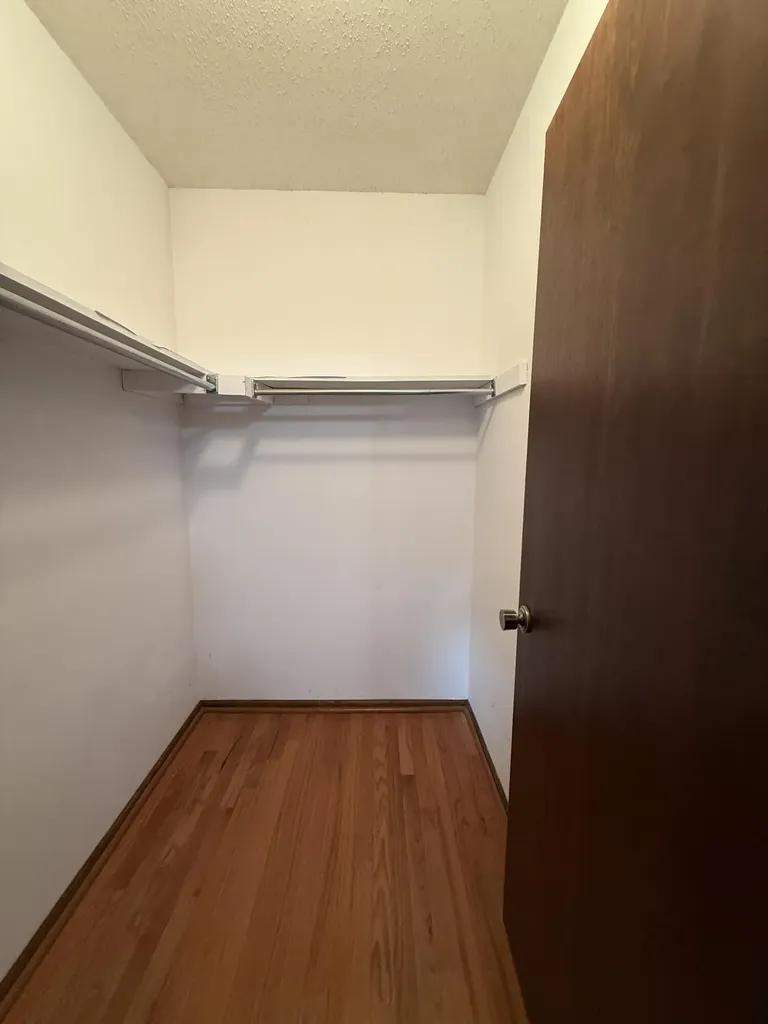 2884 Roundtree Boulevard Ypsilanti Charter Township MI 48197