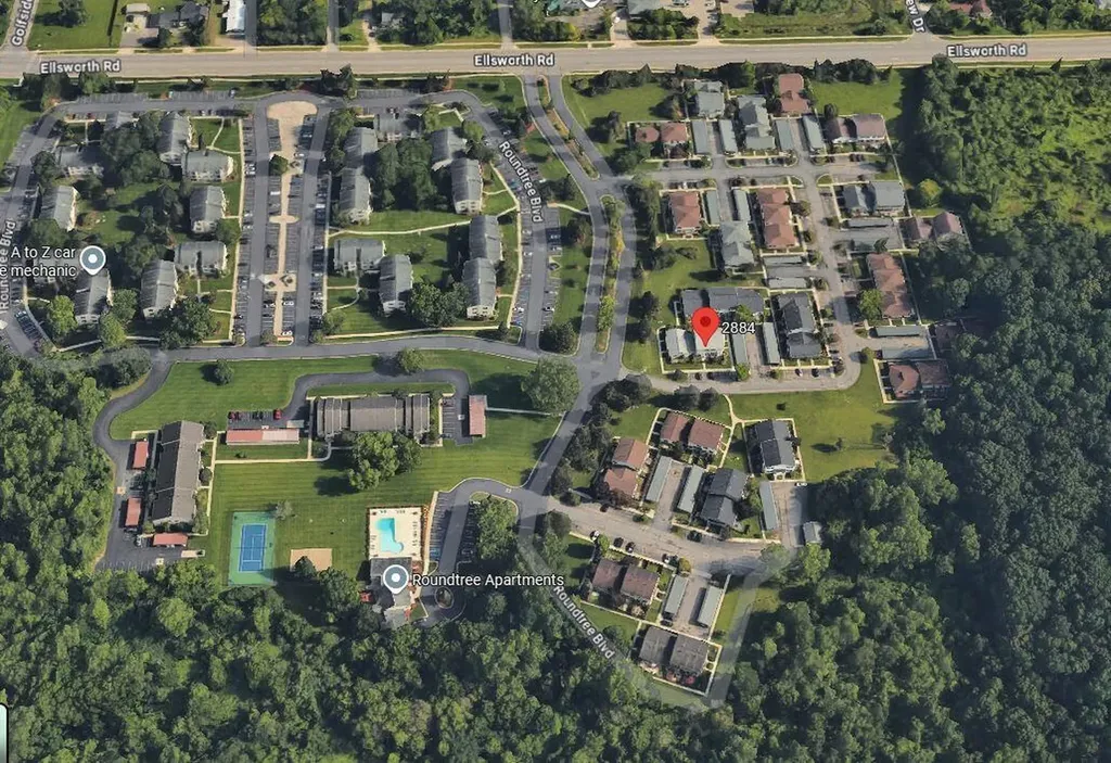 2884 Roundtree Boulevard Ypsilanti Charter Township MI 48197