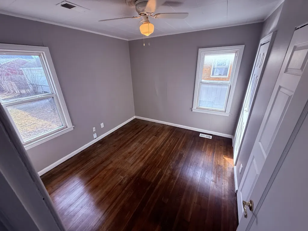 28908 Maple Street Roseville City MI 48066