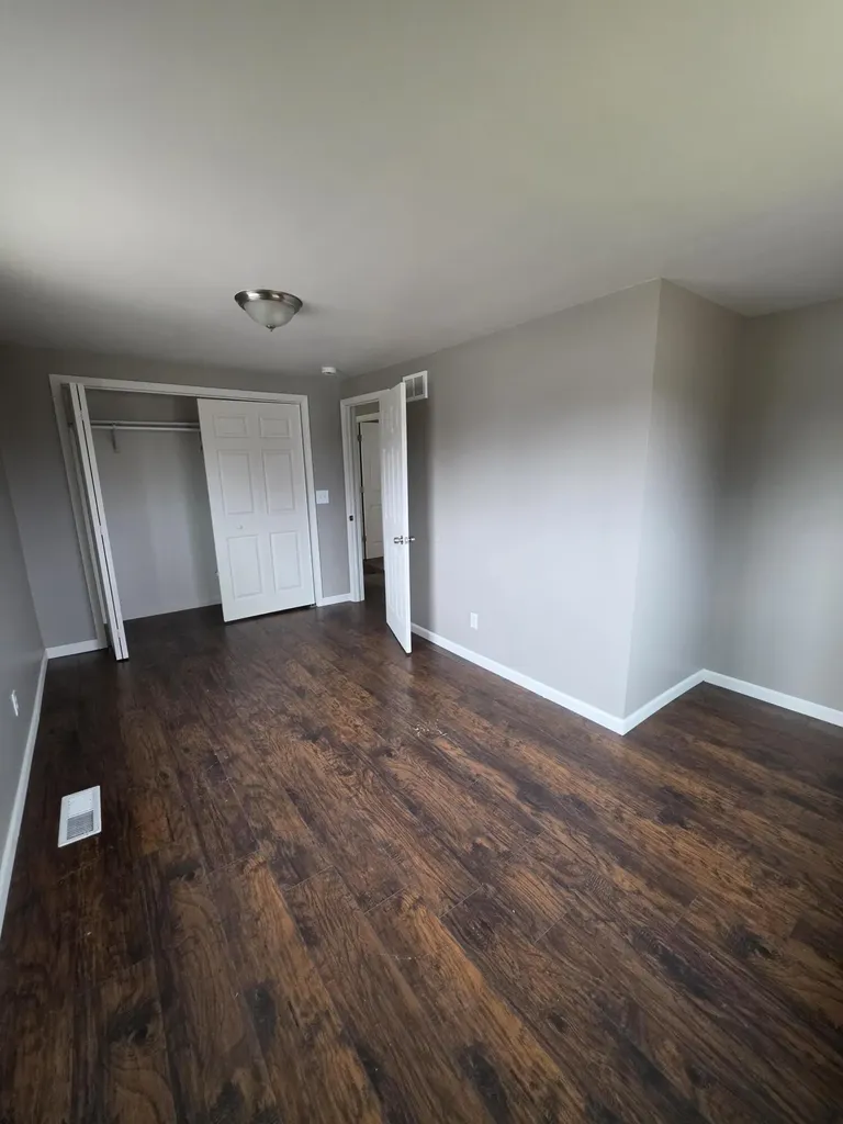 6338 Hazel Street Taylor City MI 48180