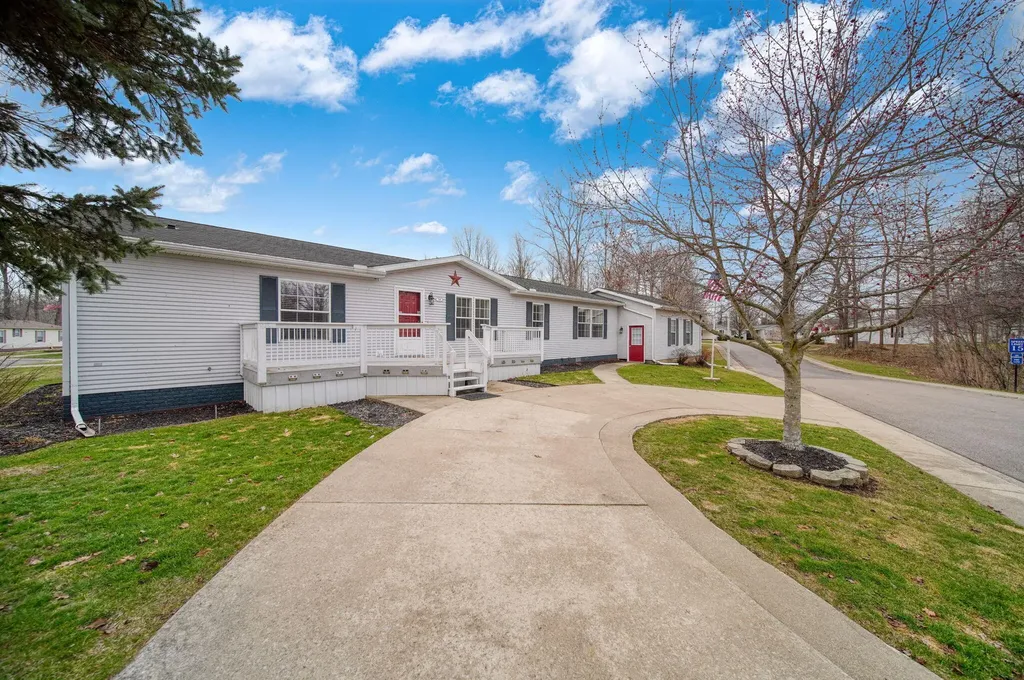 701 Missouri River Drive Adrian City MI 49221