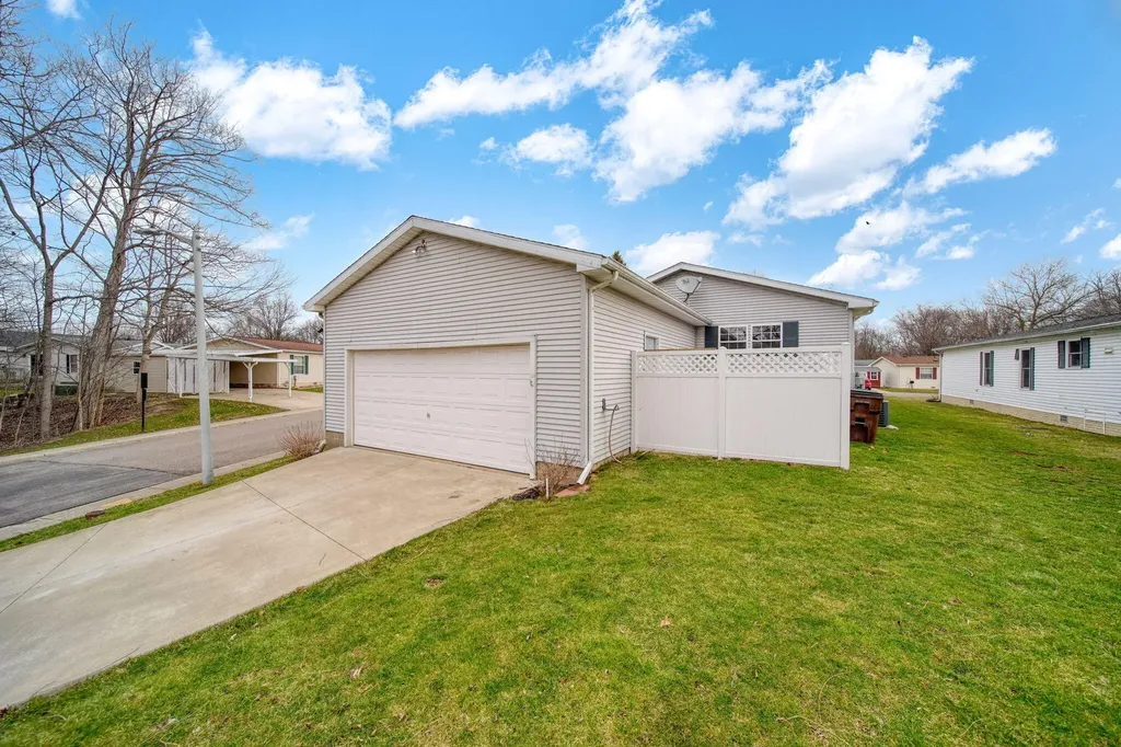 701 Missouri River Drive Adrian City MI 49221