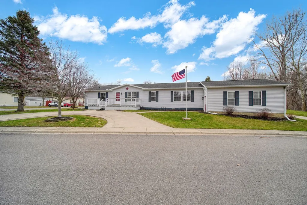 701 Missouri River Drive Adrian City MI 49221