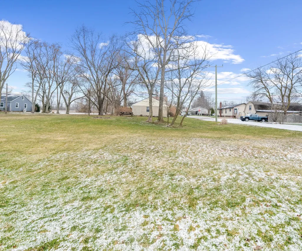 9296 6 Mile Road Salem Township MI 48168