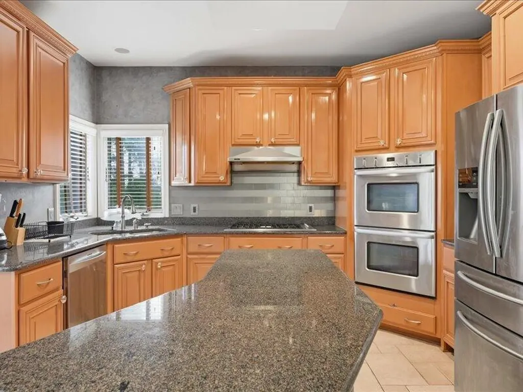 52018 Loon Court Shelby Charter Township MI 48315