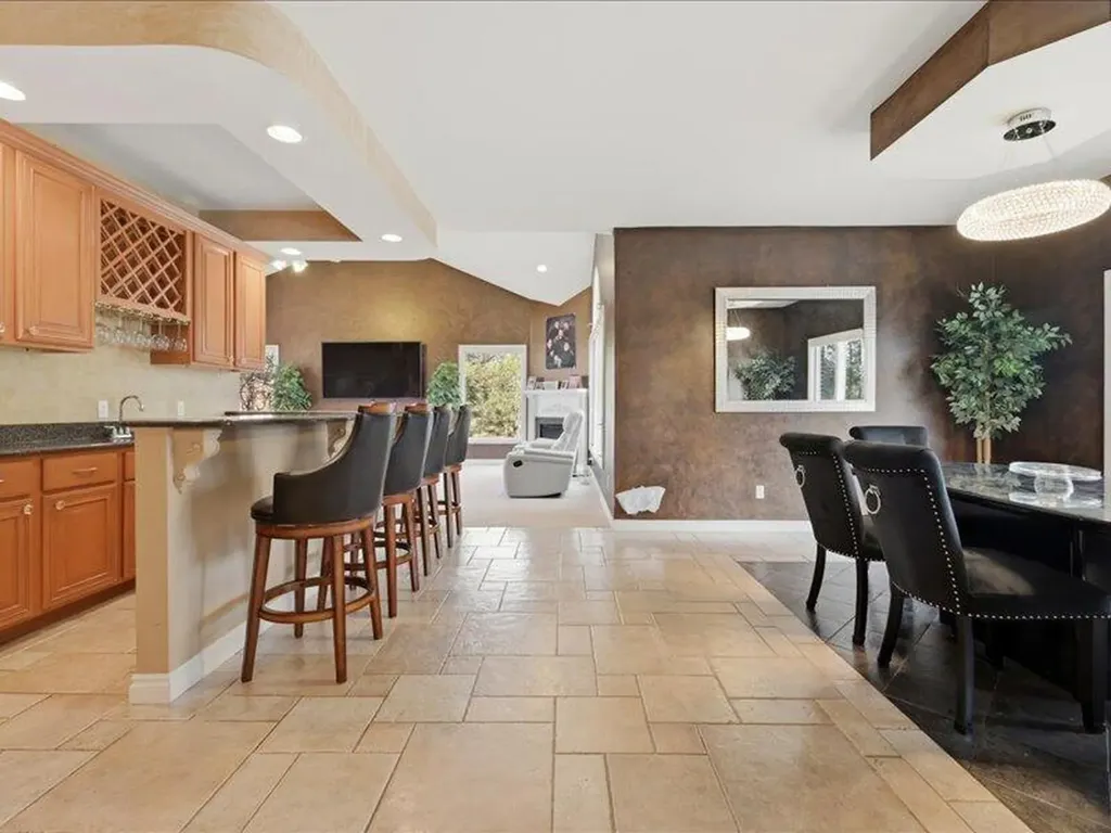 52018 Loon Court Shelby Charter Township MI 48315