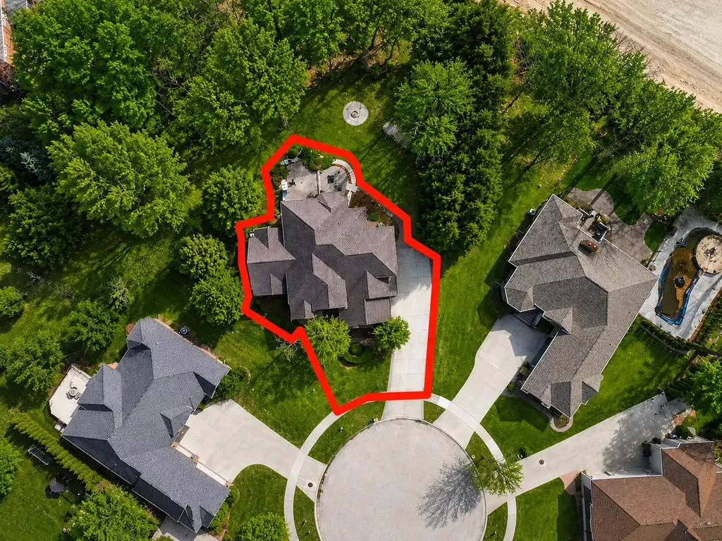 52018 Loon Court Shelby Charter Township MI 48315