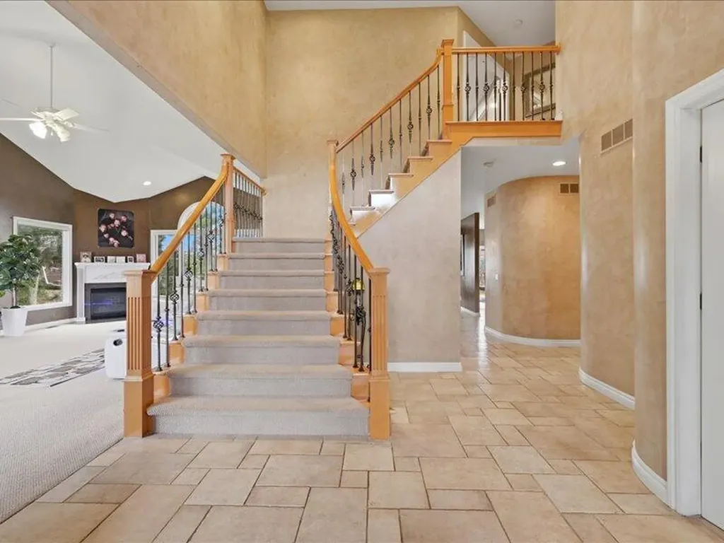 52018 Loon Court Shelby Charter Township MI 48315
