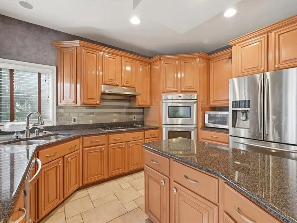 52018 Loon Court Shelby Charter Township MI 48315
