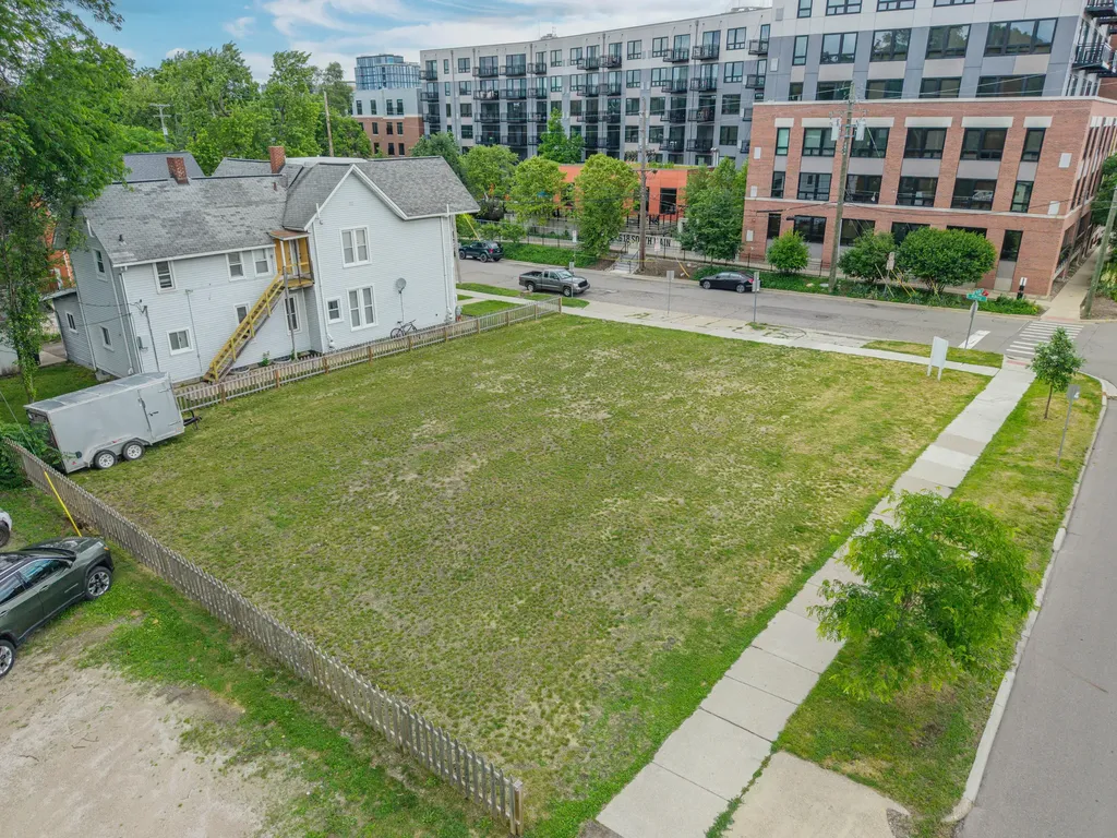 636 S Ashley Street Ann Arbor City MI 48103