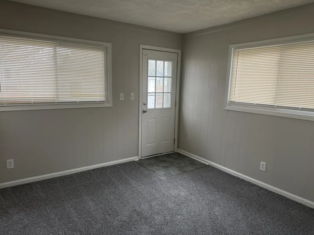 18949 Washtenaw Street Harper Woods City MI 48225