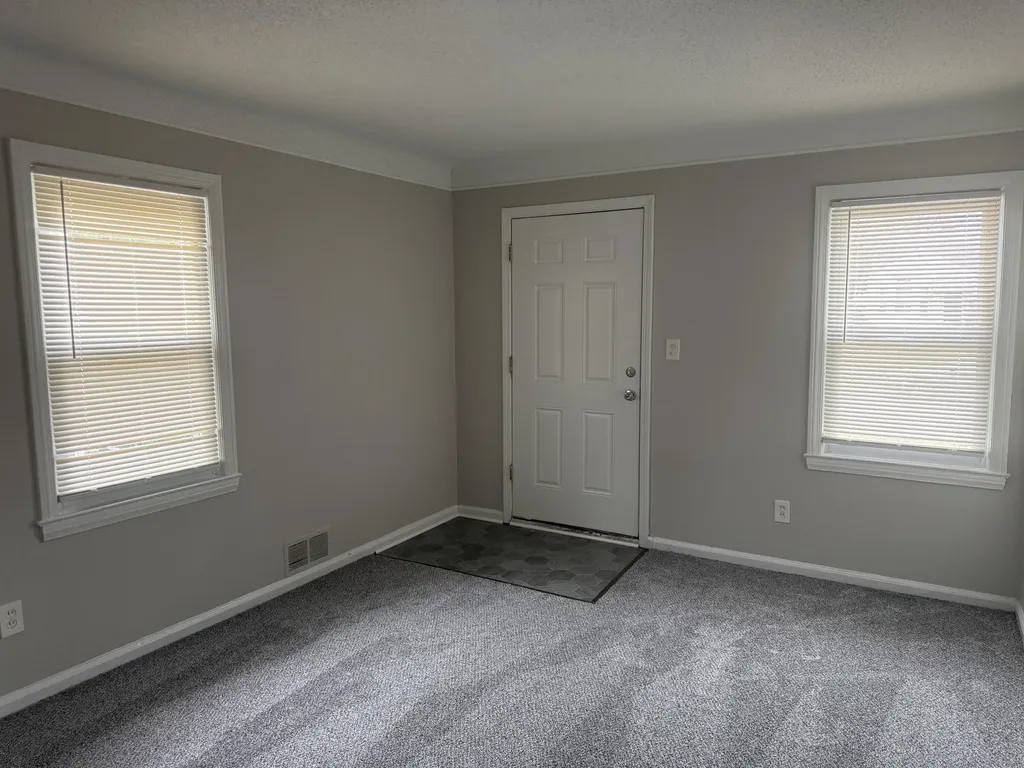 18949 Washtenaw Street Harper Woods City MI 48225