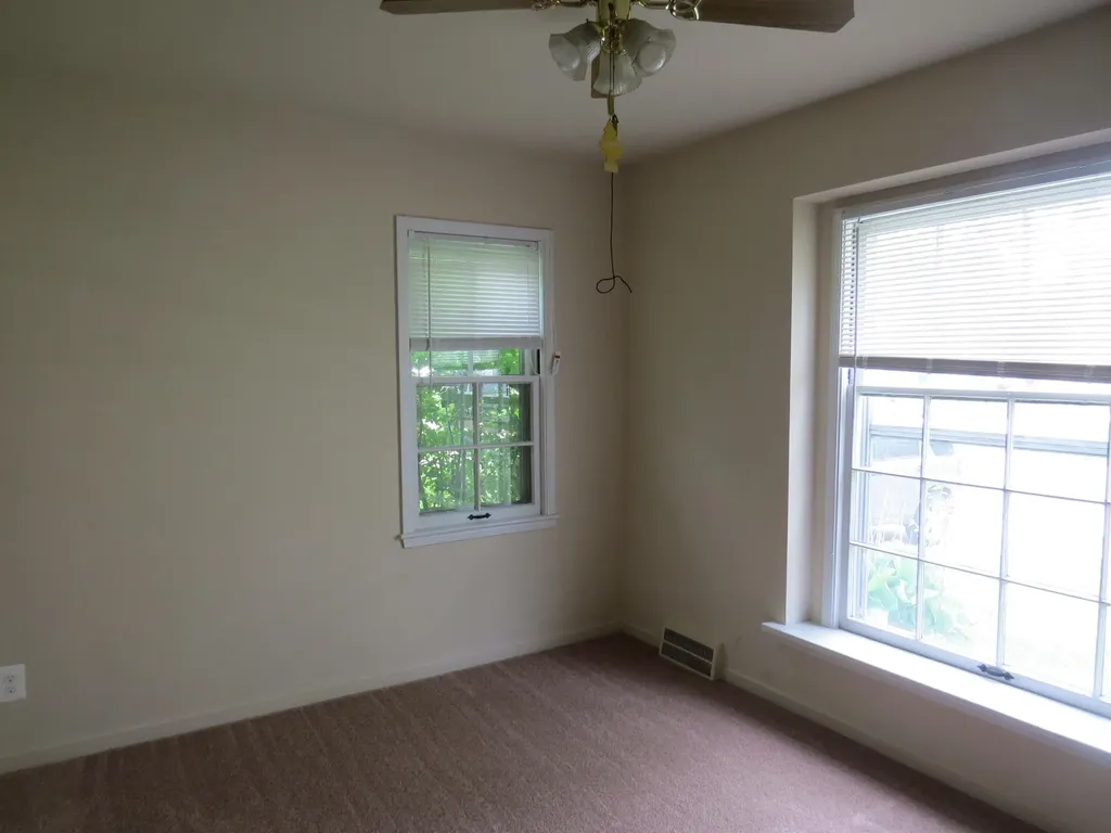 17538 Matthews Street Riverview City MI 48193