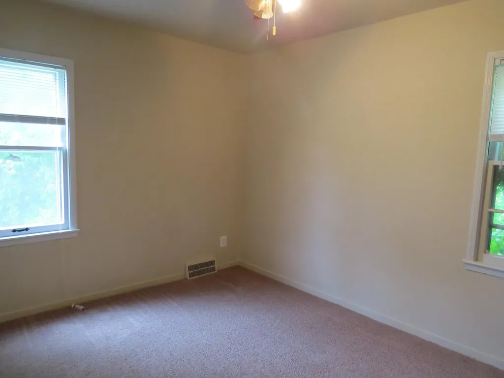 17538 Matthews Street Riverview City MI 48193