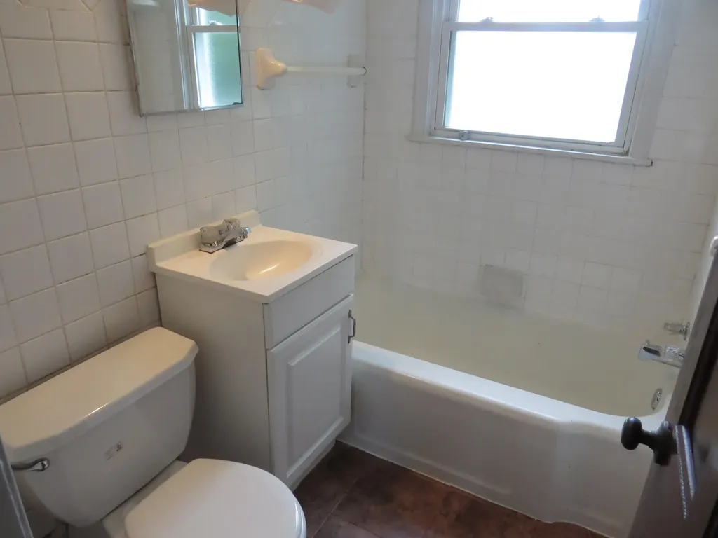 17538 Matthews Street Riverview City MI 48193