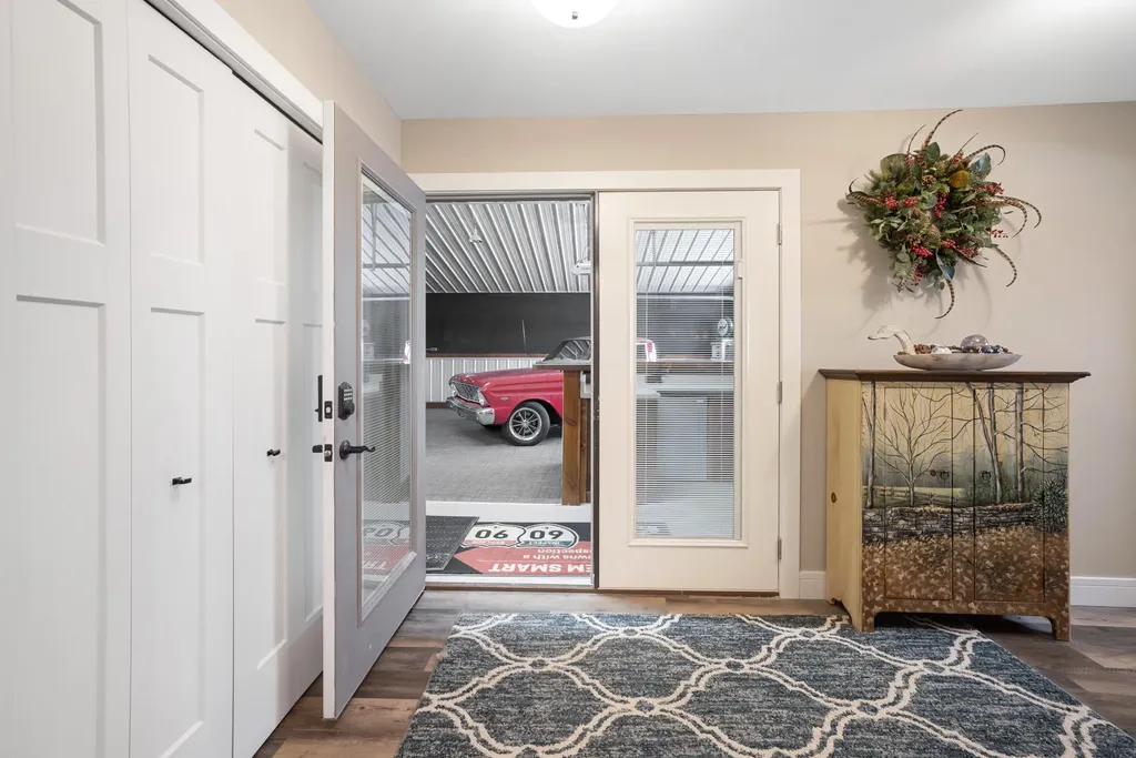 6163 N Meridian Road Edenville Township MI 48628