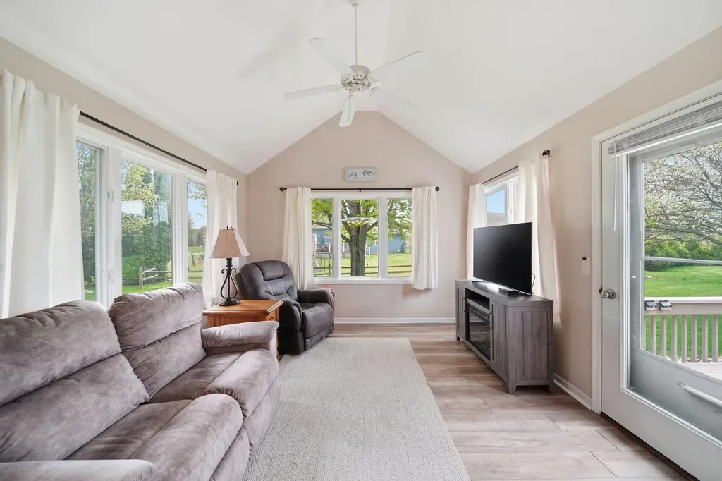 689 Korey's Circle Blissfield Village MI 49228