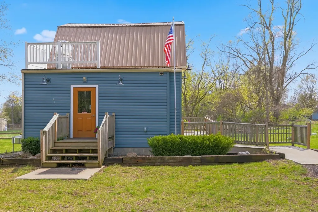 915 S Clinton Street Stockbridge Village MI 49285