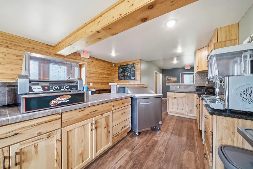 915 S Clinton Street Stockbridge Village MI 49285