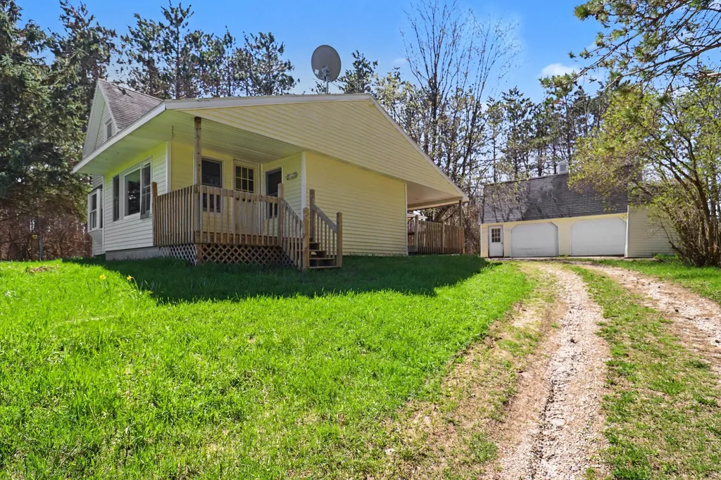 2405 100th Avenue Evart City MI 49631