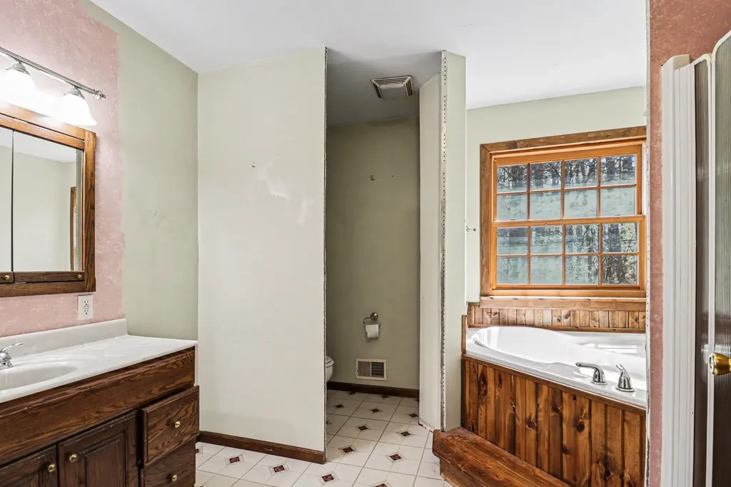 2405 100th Avenue Evart City MI 49631