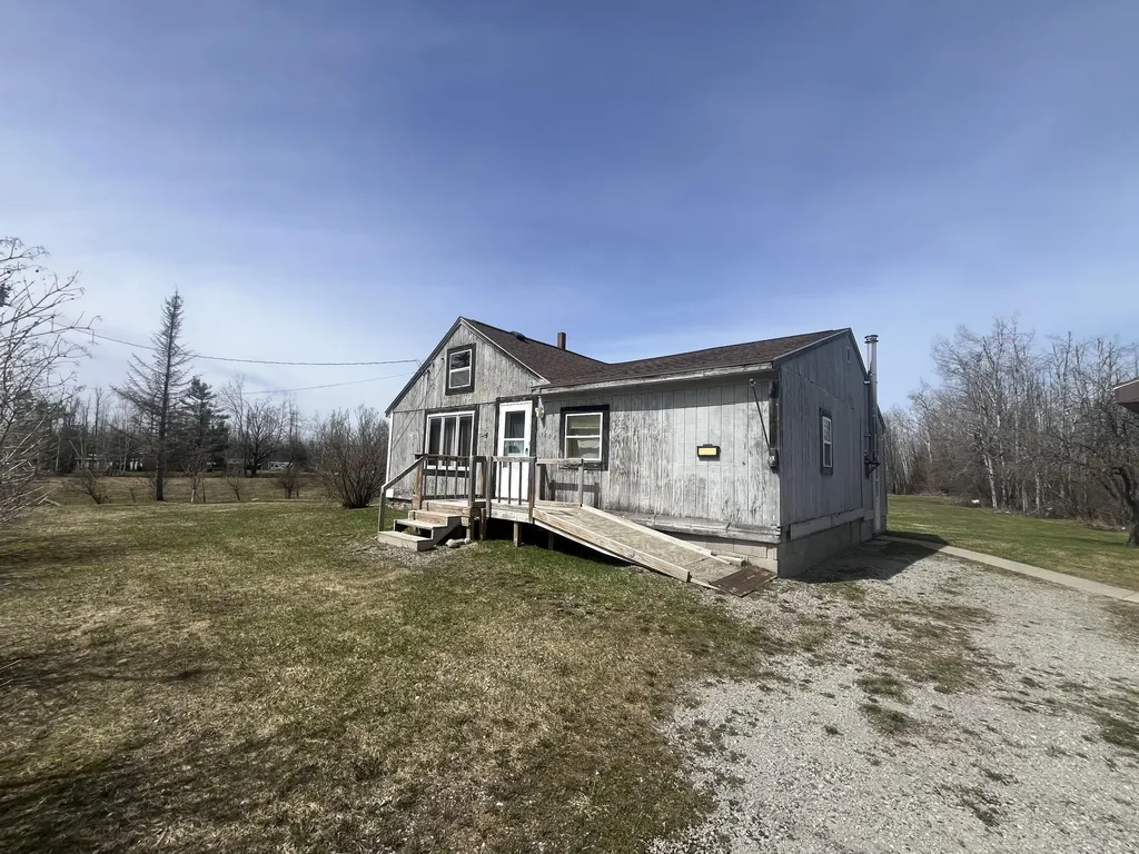 11492 Maple Lane Road Unknown City MI 49776