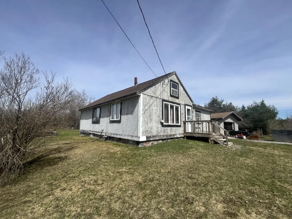 11492 Maple Lane Road Unknown City MI 49776
